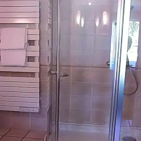 Du Casino Hotel 2*